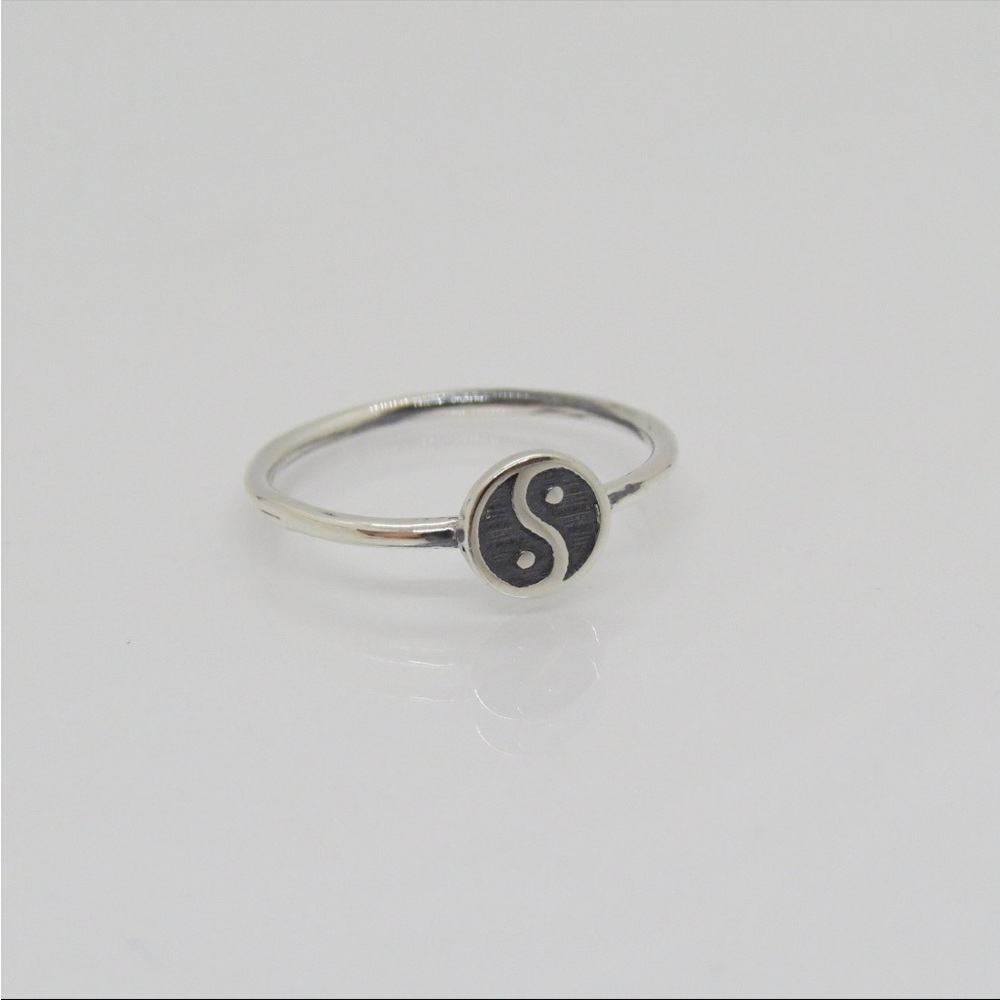 Vintage Stamped Silver Ying Yang Ring